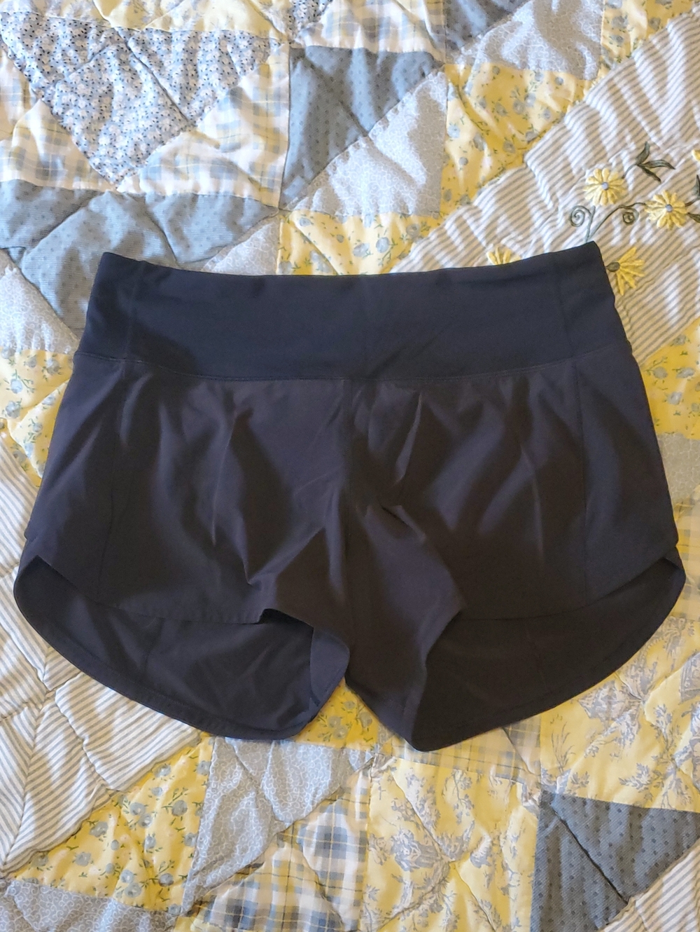 Lululemon Speed Up 3.5' Women's Black Athletic Performance Shorts Sz 6 Tall